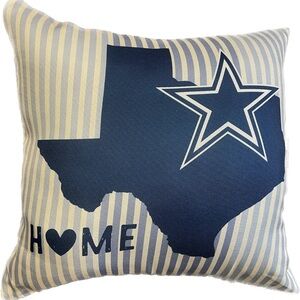 Dallas Cowboys Texas Star Decorative Pillow. new with tags!